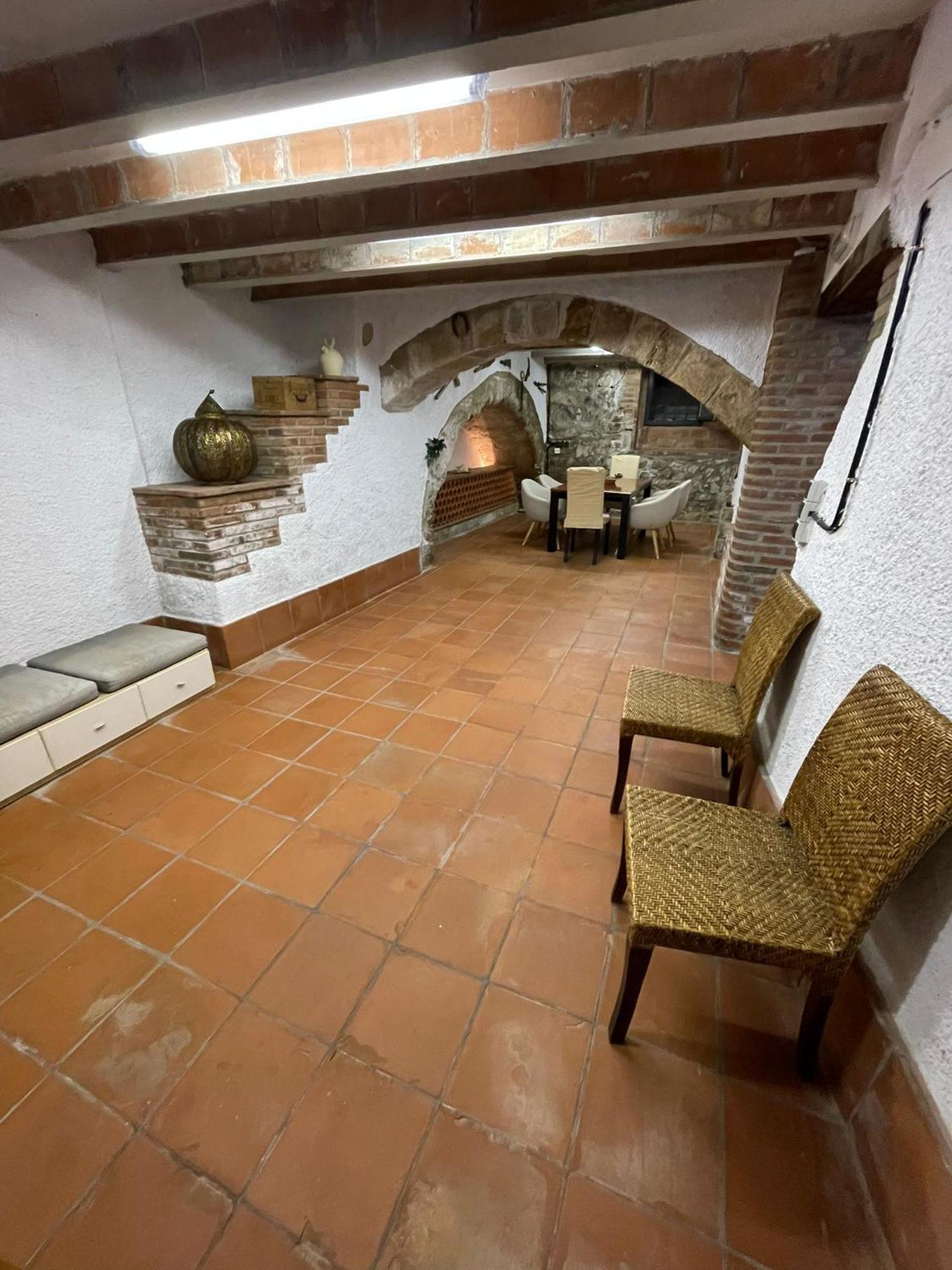Moli Den Burch Villa Santa Eulalia de Ronsana Luaran gambar